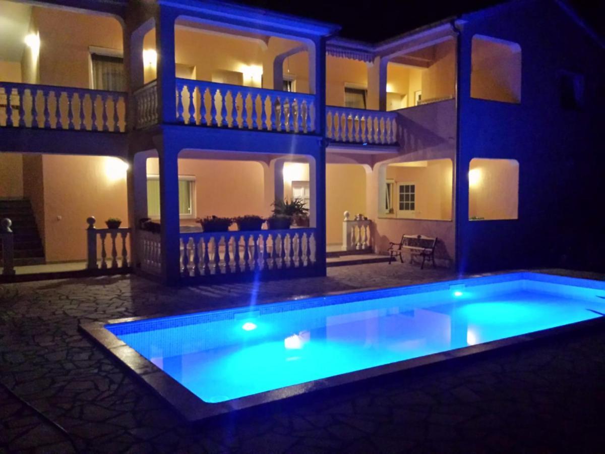Appartamento Haus Delphin Porec Esterno foto