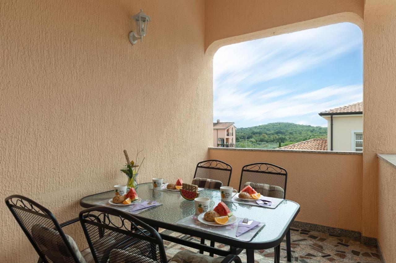 Appartamento Haus Delphin Porec Esterno foto